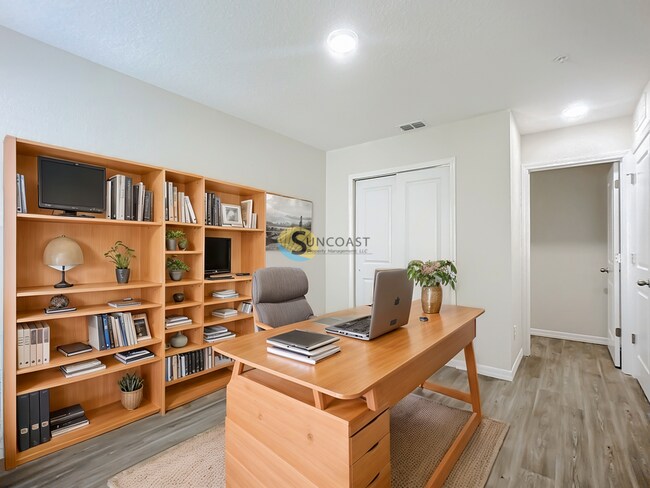Building Photo - 11479 Oakfield Ct