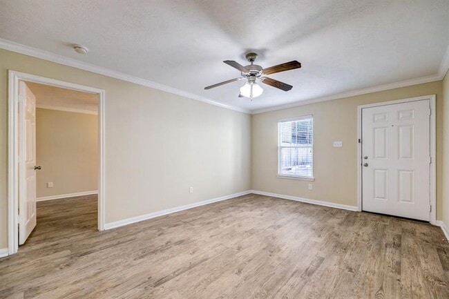 Building Photo - 1222 Heights Blvd