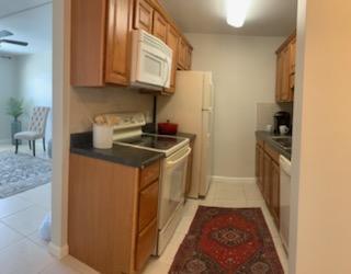 Building Photo - 3915 S Flagler Dr