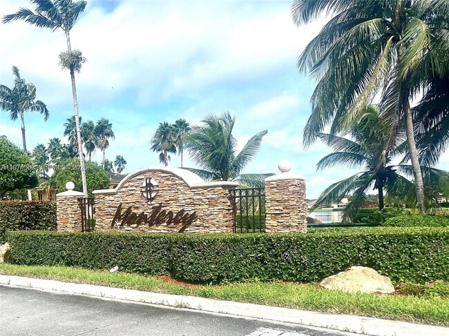 Building Photo - 930 NE 33rd Terrace