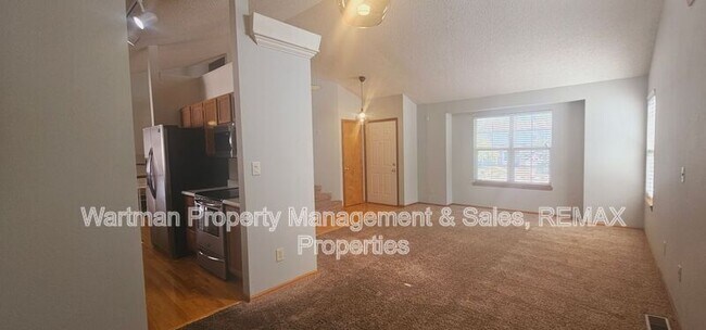 Building Photo - 4130 Madrone Way