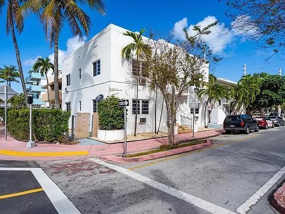 Building Photo - 245 79th St