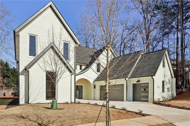 Building Photo - 120 Thome Dr