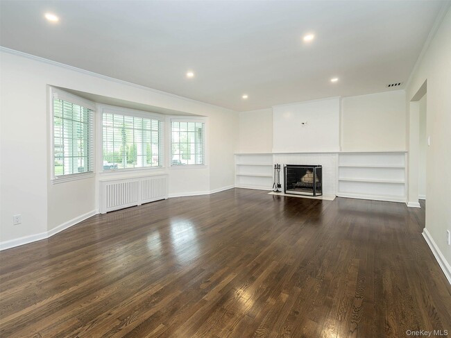 Building Photo - 14 St Pauls Pl