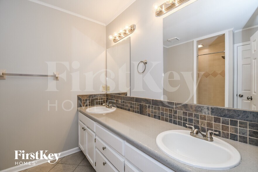 Building Photo - 1570 Crabapple Cove Ct N