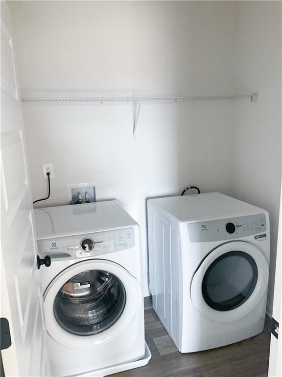 Building Photo - 627 Mountaintop Rd SW