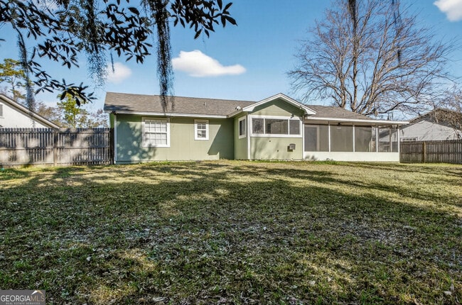 Building Photo - 107 Navajo Ct