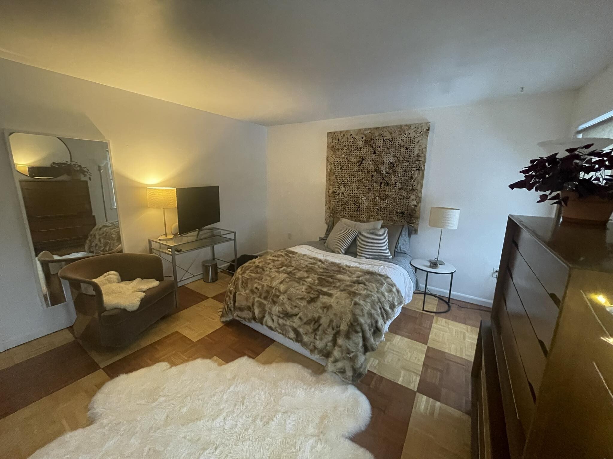 Building Photo - 16 Bonticou View Dr