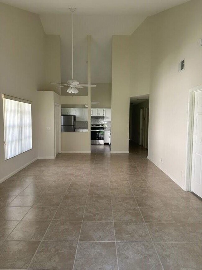 Building Photo - 406 Buttonwood Pl
