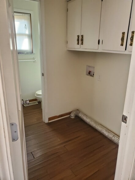 Building Photo - 6983 Nocturne Rd N