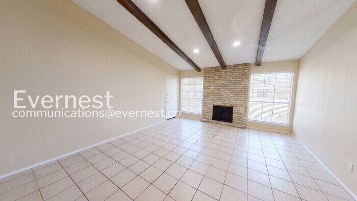 Building Photo - 204 W William Cannon Dr