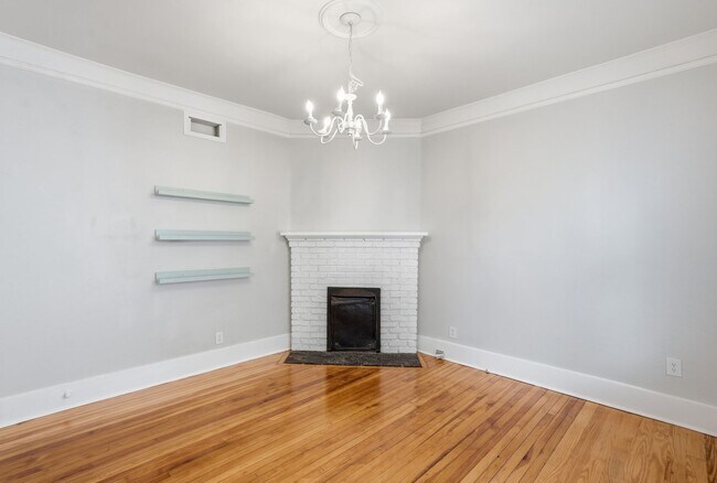 Building Photo - 431 E 50th St