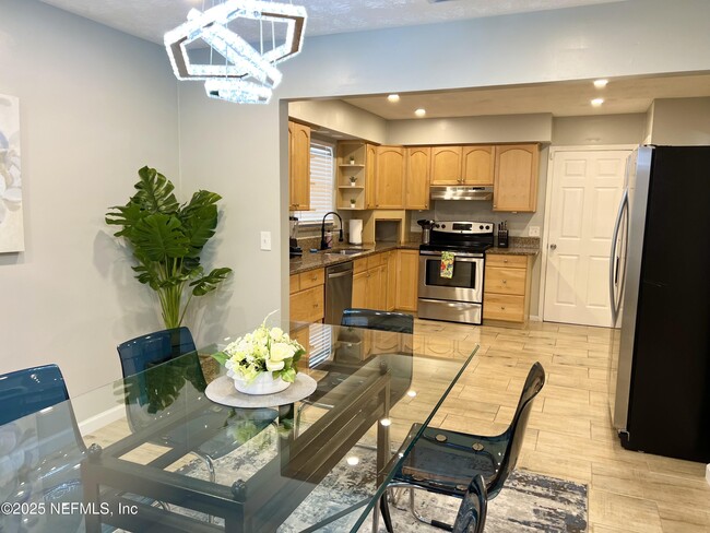 Building Photo - 391 Blairmore Blvd W