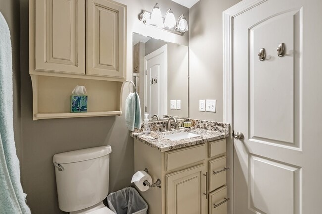 Building Photo - Beautiful 4 Bedroom in Short North