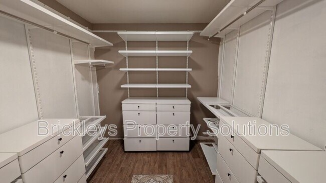 Building Photo - 2363 W Hemlock Ct