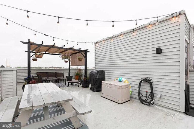 Building Photo - 2628 Ritter St