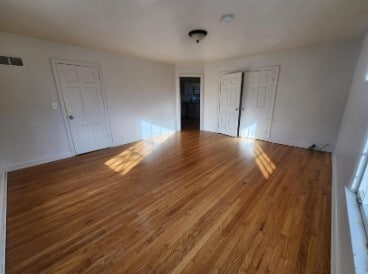 Building Photo - 354 Ferson Ave