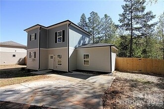 Building Photo - 7924 E Lane Dr