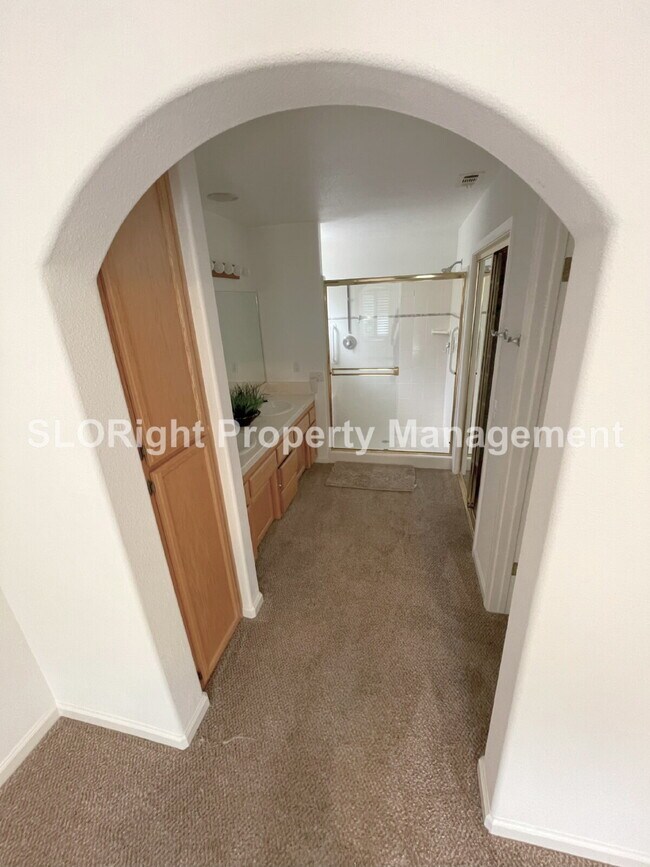 Building Photo - AVAILABLE AUGUST- Beautiful 3 Bed / 2 Bath in Nipomo