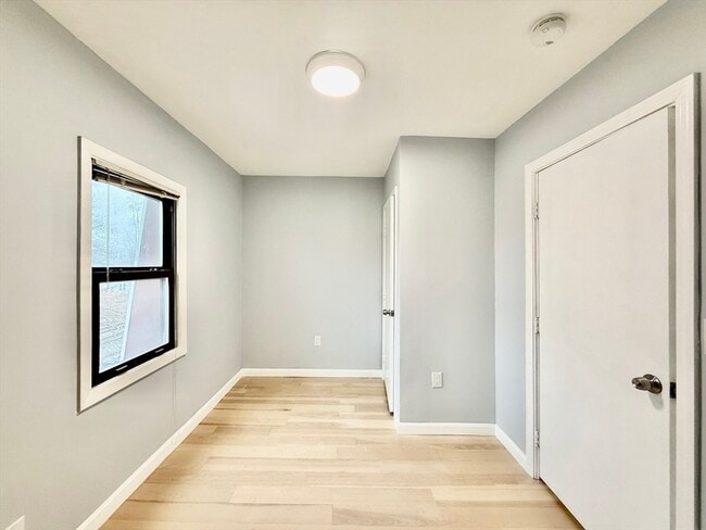 Building Photo - 15 Berwick St