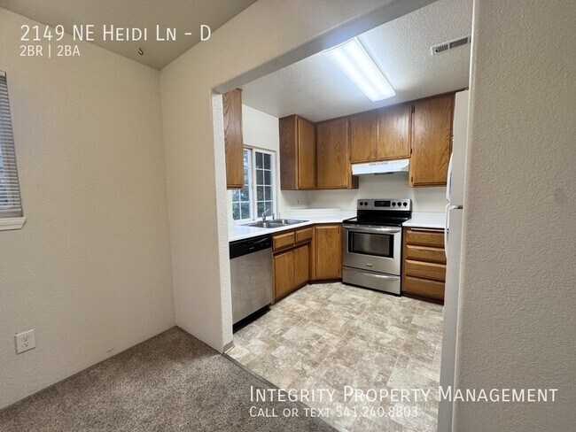 Building Photo - 2149 NW Heidi Ln