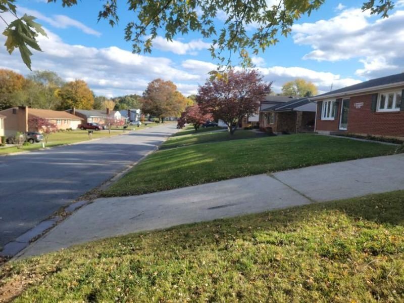 Building Photo - 3049 Parham Dr