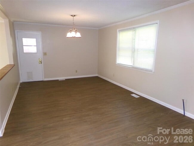 Building Photo - 169 Danritch Dr