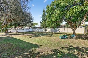 Building Photo - 1261 SE Mendavia Ave