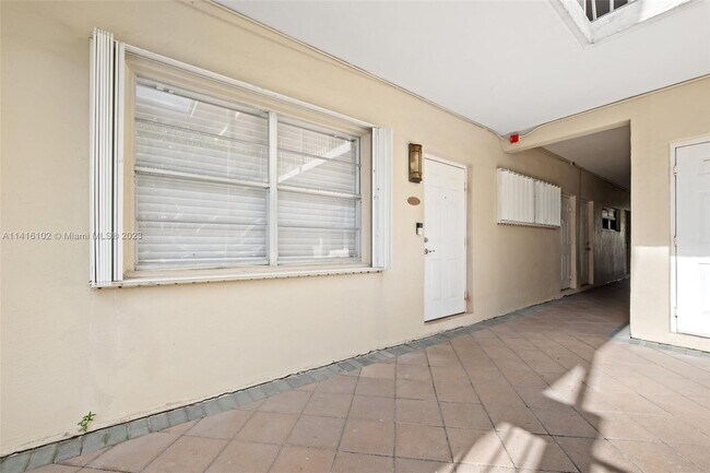 Building Photo - 2600 S Ocean Dr