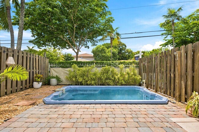 Building Photo - Northeast 18th Avenue, Fort Lauderdale, FL 33304 - 3 BR 2.5 BA townhouse