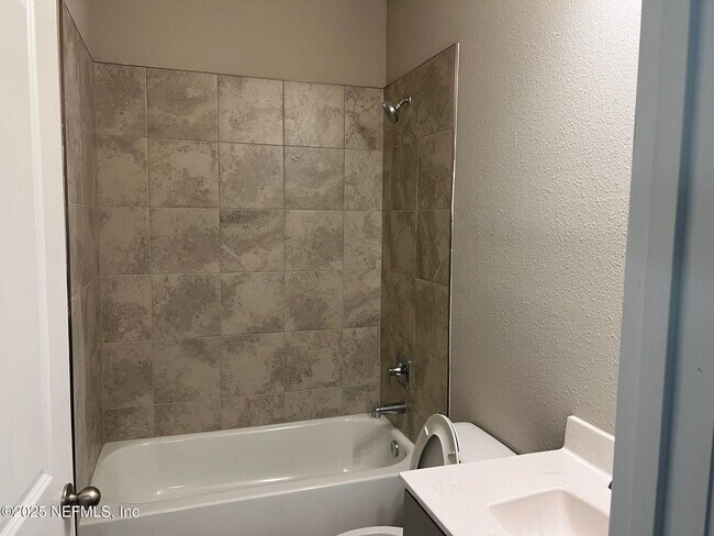 Building Photo - 66 Goodhope Ct