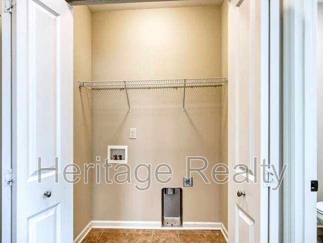 Building Photo - 10728 Gable Run Dr