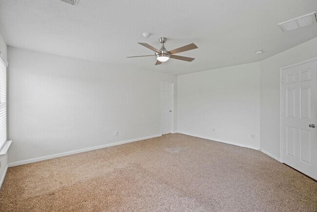 Building Photo - 1334 Flatrock Creek Dr