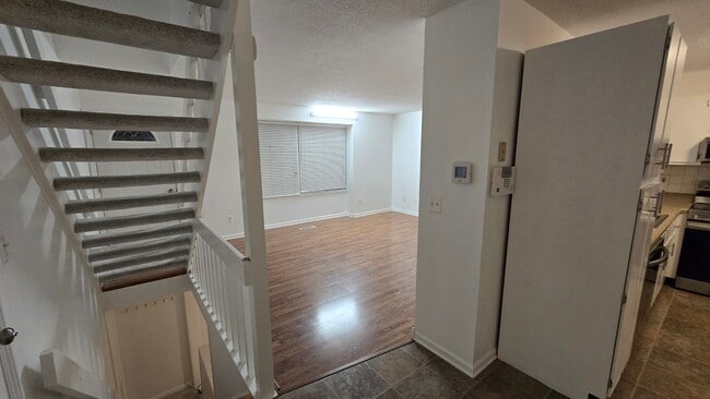 Building Photo - 5179 Springdale Blvd