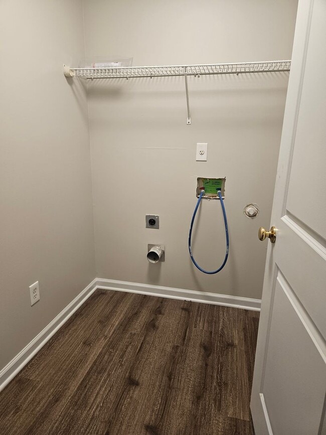 Building Photo - COMING SOON- MUST HAVE GOOD CREDIT!