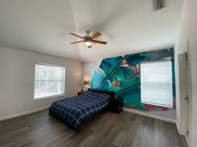 Building Photo - 6302 Royal Palm Beach Blvd