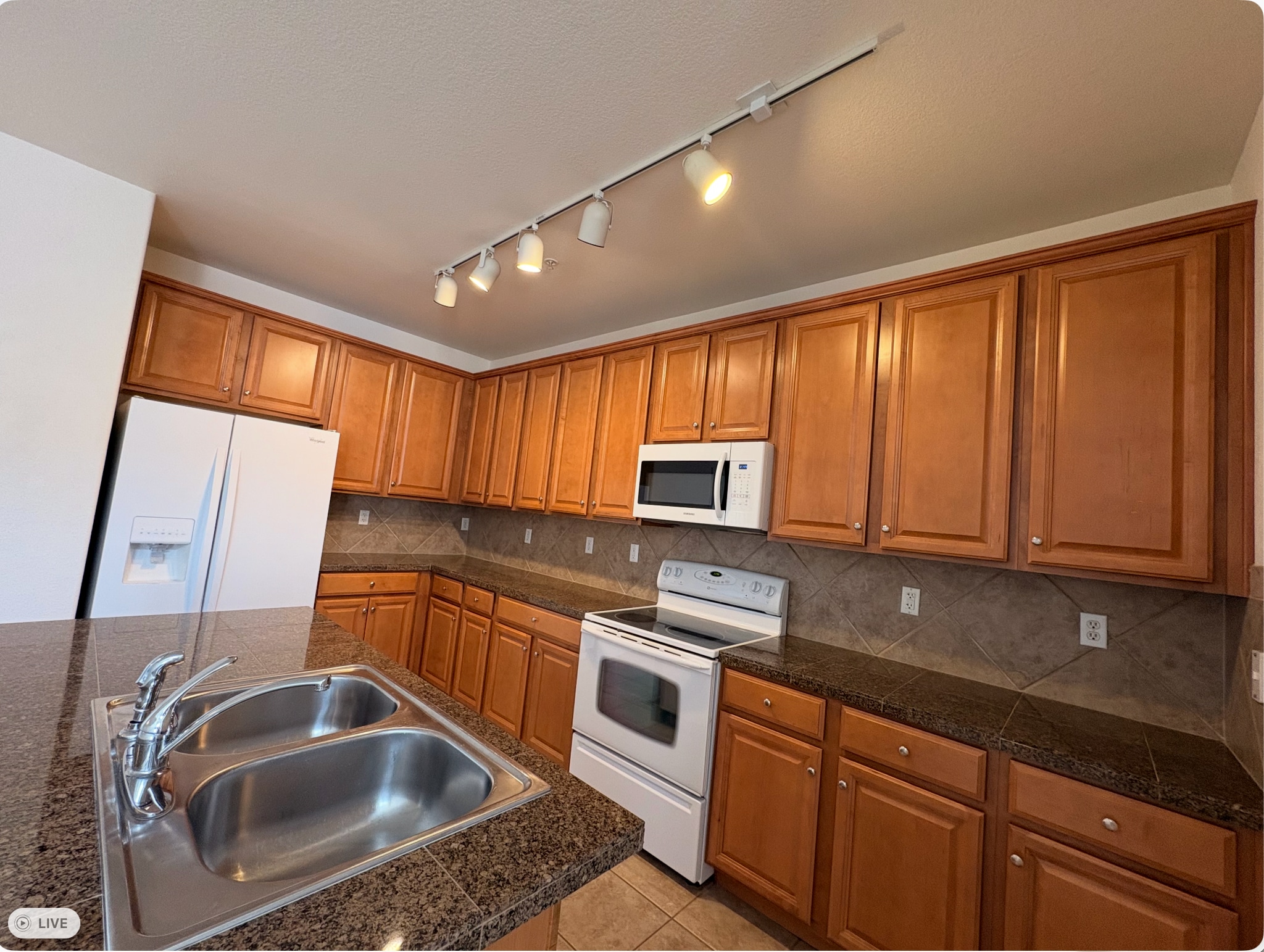Kitchen - 8490 Canyon Rim Trl