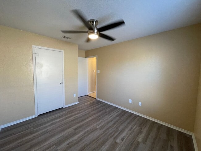 Building Photo - 3817 Water Oak Dr