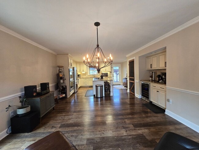 Building Photo - 409 N Fulton St