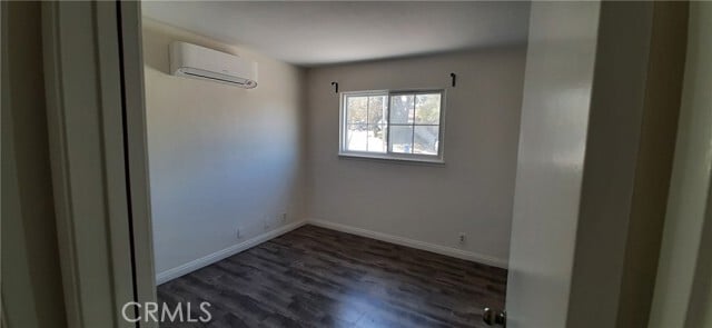 Building Photo - 21920 Santaquin Dr
