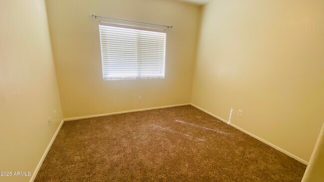 Building Photo - 8147 W Ross Ave