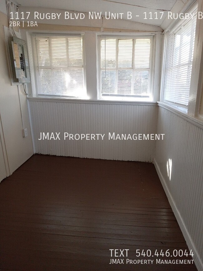 Building Photo - 1117 Rugby Blvd NW