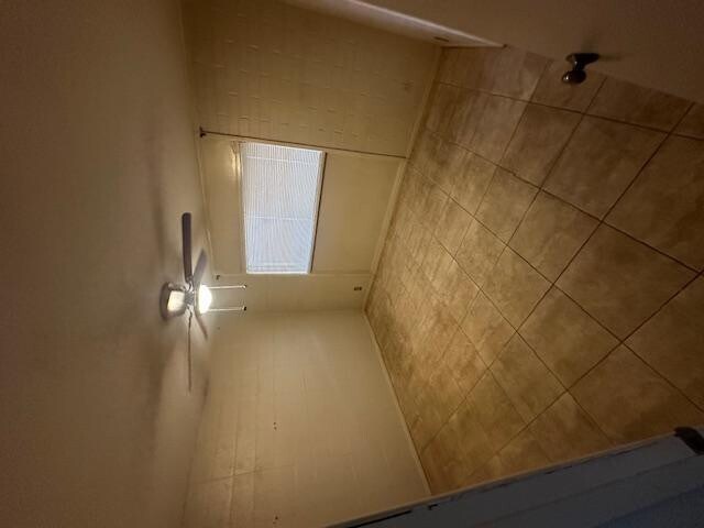Building Photo - 411 W Colter St