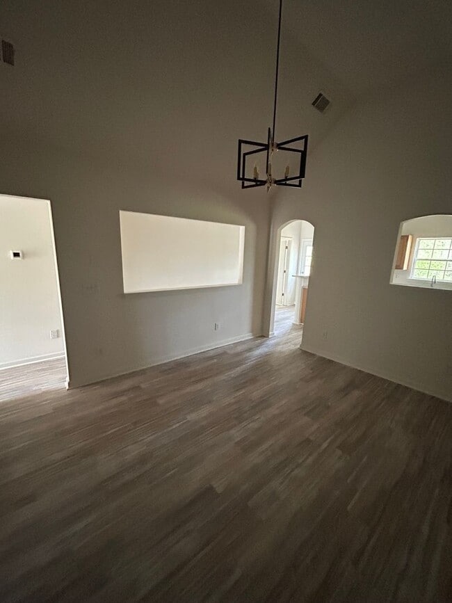 Building Photo - 545 Carlton Pointe Dr