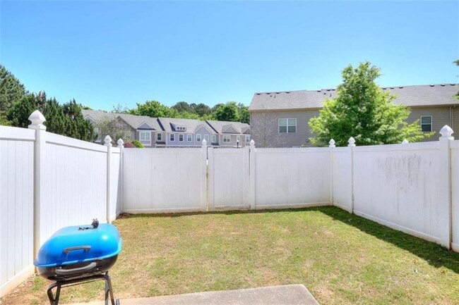 Building Photo - 2658 Avanti Way
