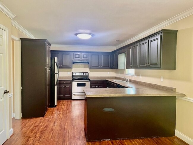 Building Photo - 127 Deer Run Trail NW