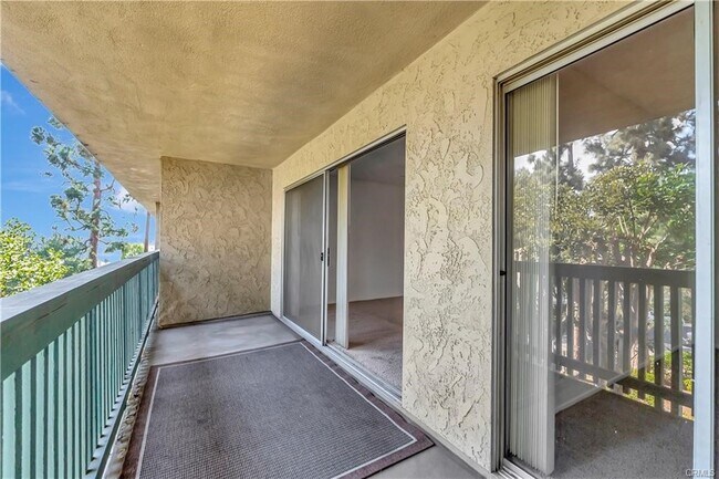 Building Photo - 564 N Bellflower Blvd