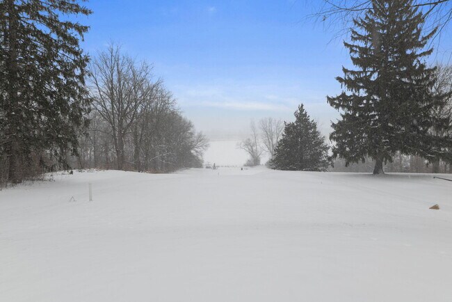 Building Photo - 2740 Judah Rd