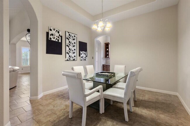 Building Photo - 2602 Lou Hollow Pl