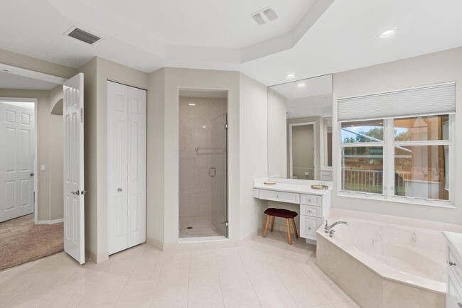 Building Photo - 9586 Campi Dr